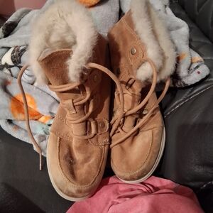 Sorel Women's Brown Shearling-Lined Winter Boots